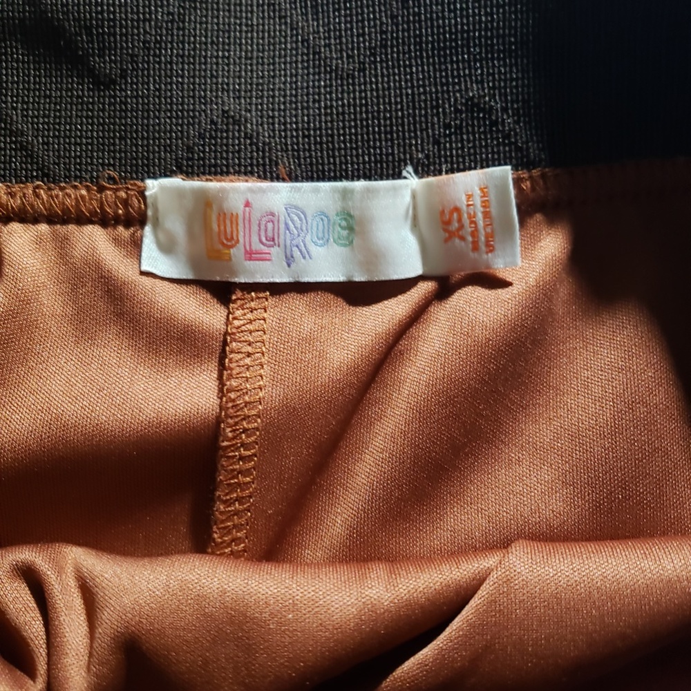 *LuLaRoe* Brown floral skirt, medium - Picture 5 of 6